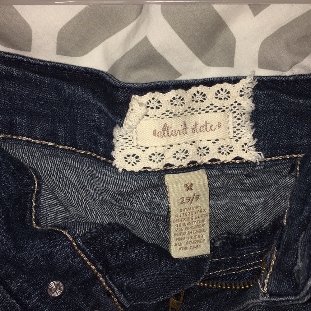 altar'd state jean shorts! fit true to size - Picture 3 of 3